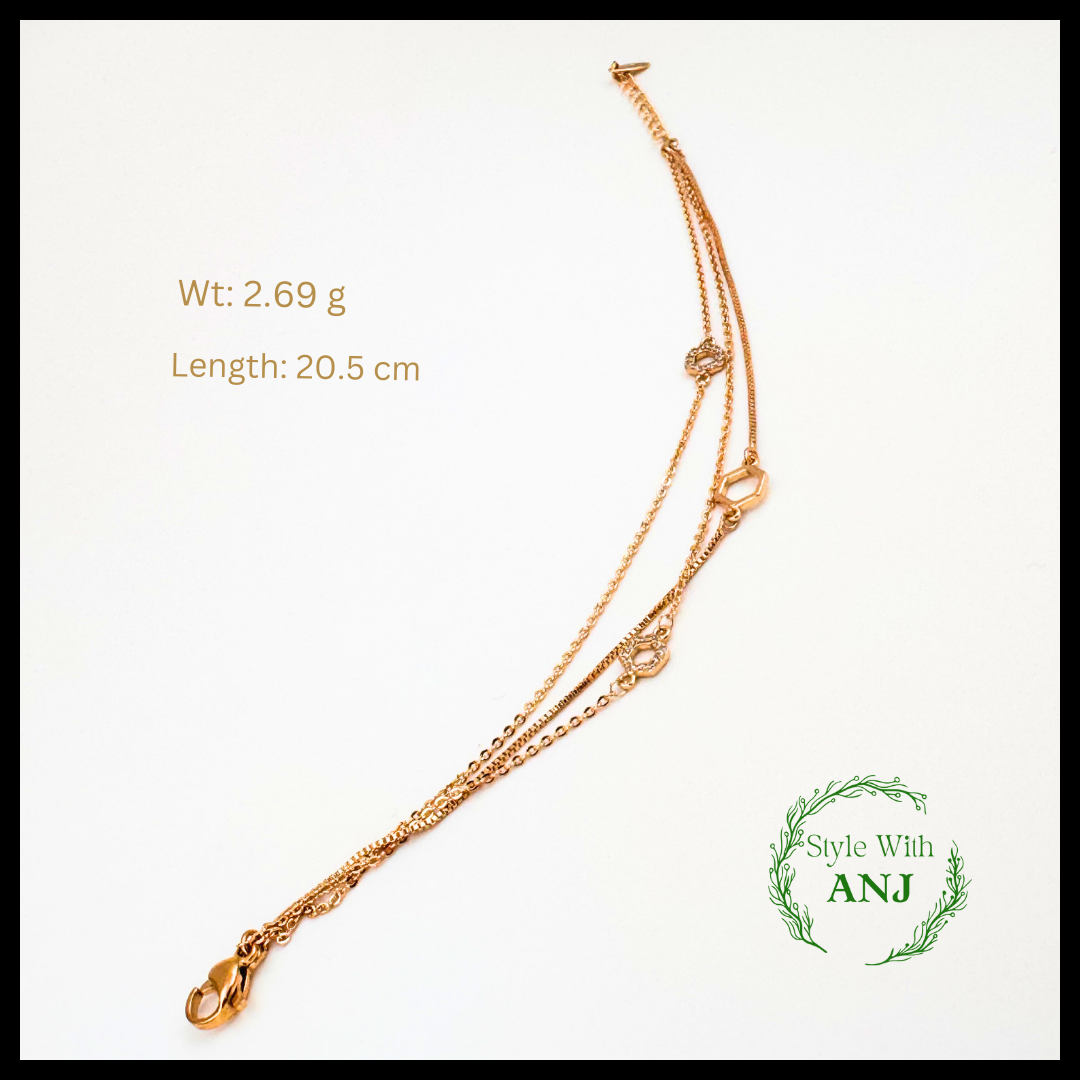 Refined Elegance: Three-Layered Gold Chain Bracelet