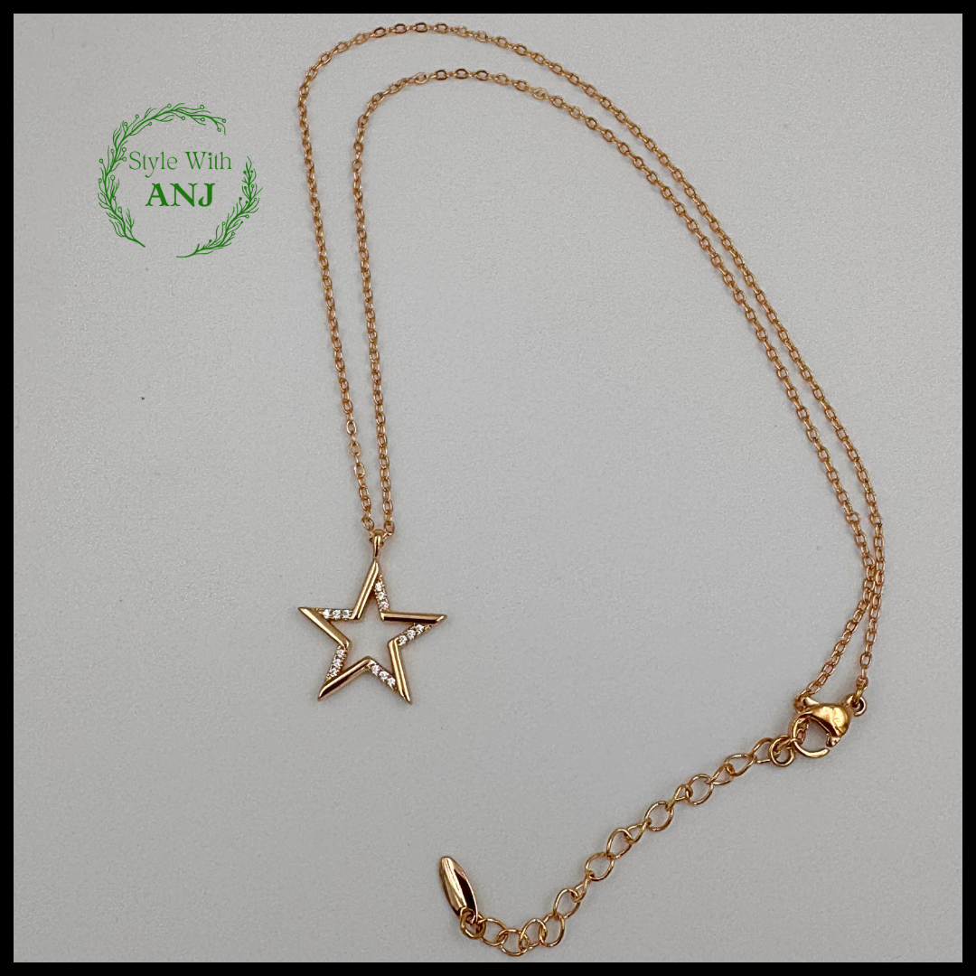 Celestial Charm: Crystal Star Pendant Chain Necklace women and girls